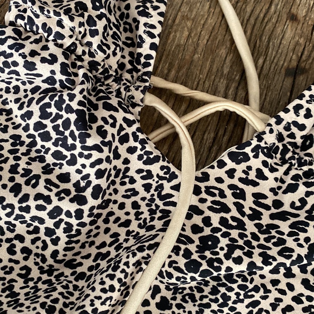Eberjey
Cat Eyes One Piece Bathing Suit Charlie Black Animal print leopard - Picture 6 of 8